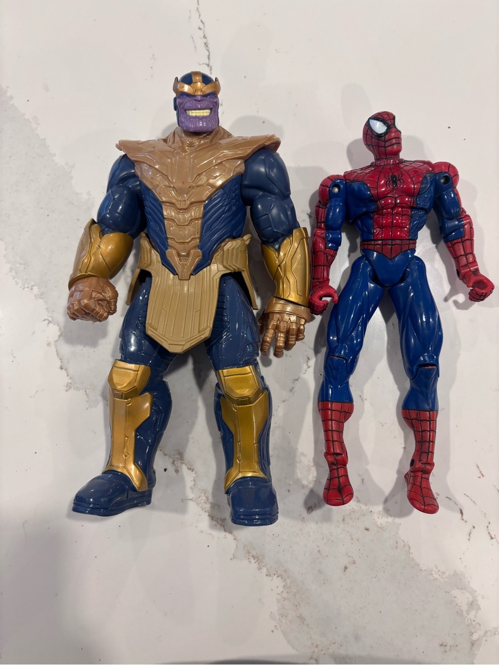 Action figures thanos and spider man